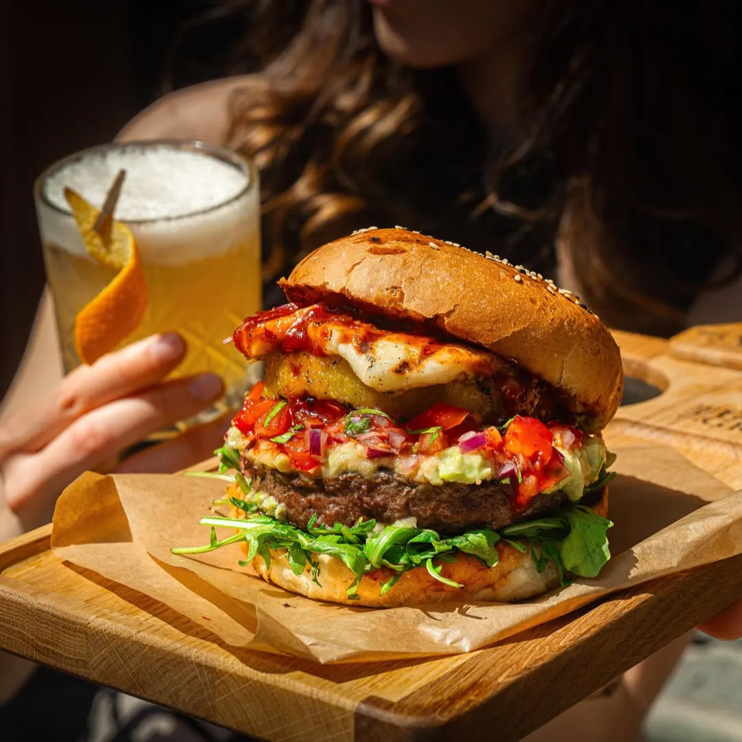 Burger z restauracji Wół na Stół